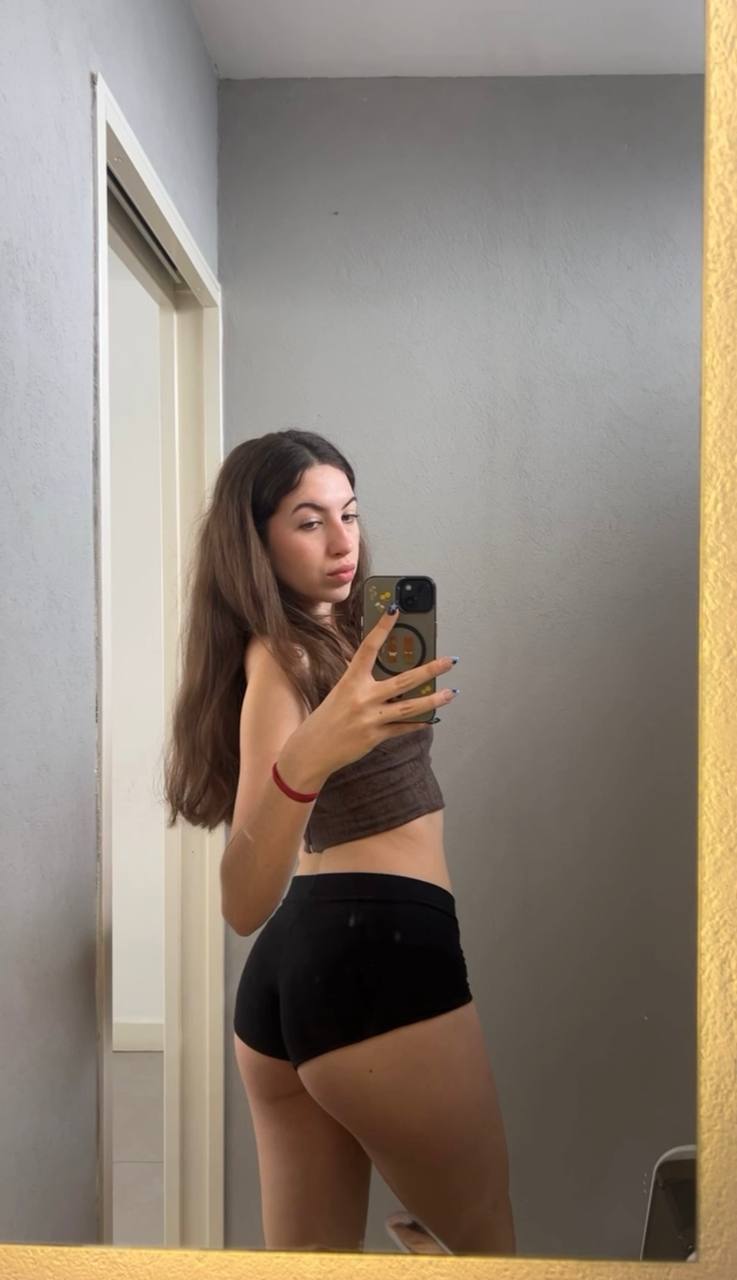 Amber in her underwear in Columbus