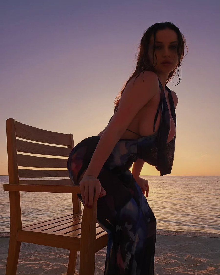 Sexy girl Miranda Faith nude in Columbus