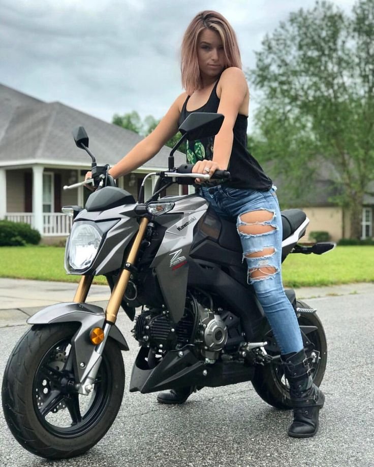 Beautiful girls and bikes in Columbus