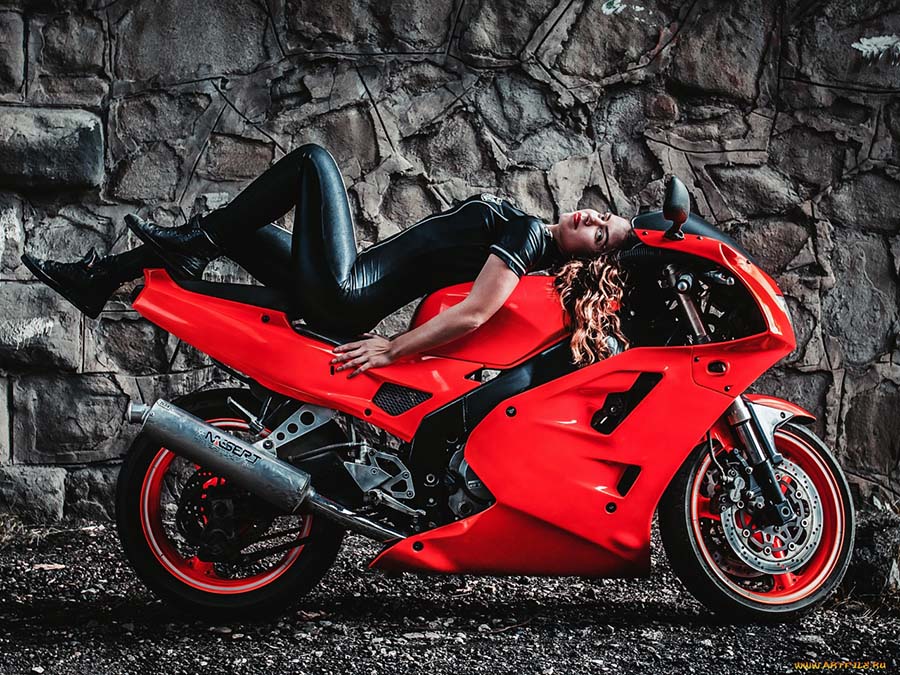 Beautiful girl Beautiful girls and motorcycles in Columbus