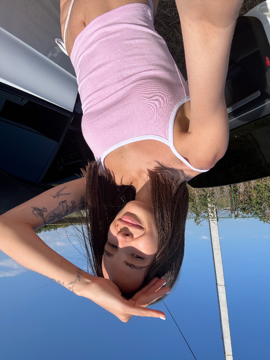 Sexy model Tina in Columbus